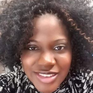 Meet your Posher, Evette